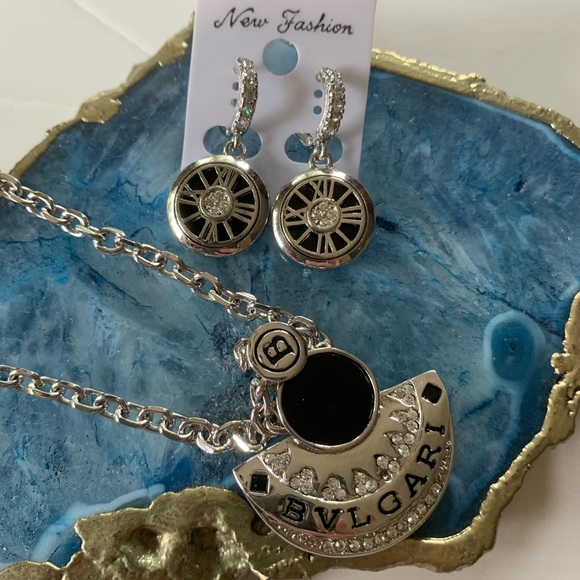 Women’s earrings and necklace Set. - Picture 2 of 6